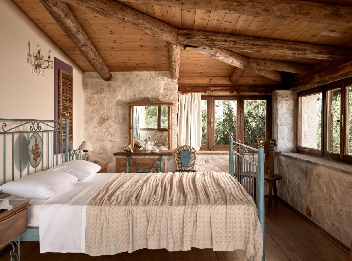 Vafias Villa - Tranquil Location, Ideal For Large Groups, By Zantewize Lithakia  Exterior foto