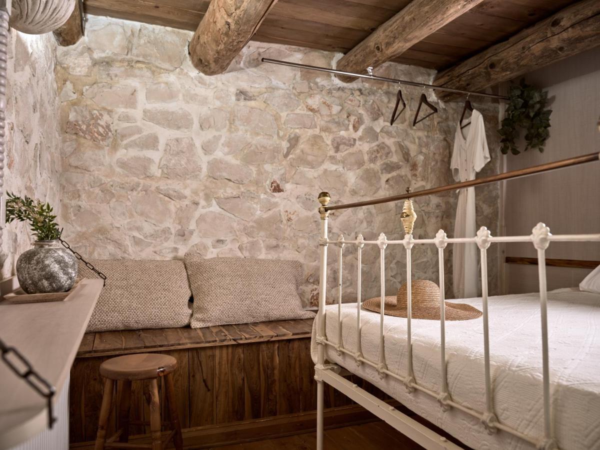 Vafias Villa - Tranquil Location, Ideal For Large Groups, By Zantewize Lithakia  Exterior foto