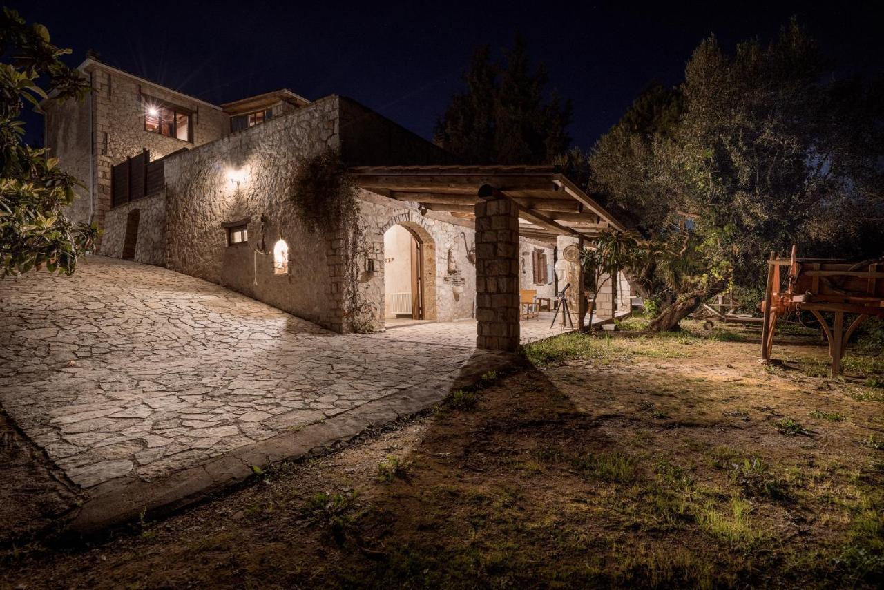 Vafias Villa - Tranquil Location, Ideal For Large Groups, By Zantewize Lithakia  Exterior foto