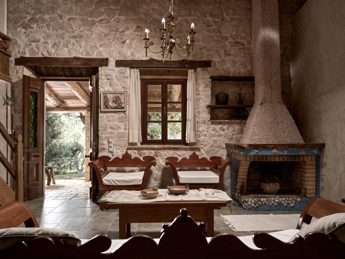 Vafias Villa - Tranquil Location, Ideal For Large Groups, By Zantewize Lithakia  Exterior foto