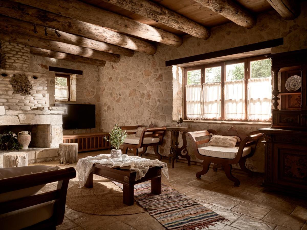 Vafias Villa - Tranquil Location, Ideal For Large Groups, By Zantewize Lithakia  Exterior foto