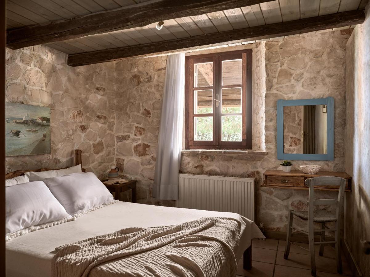 Vafias Villa - Tranquil Location, Ideal For Large Groups, By Zantewize Lithakia  Exterior foto